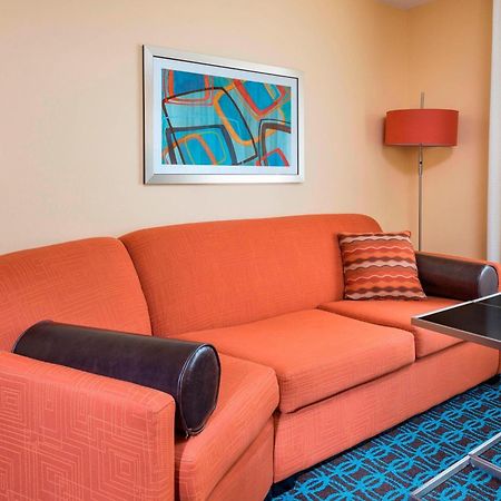 Fairfield Inn & Suites Lincoln Bagian luar foto