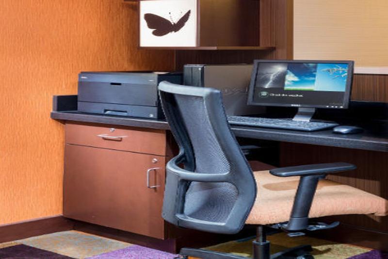 Fairfield Inn & Suites Lincoln Bagian luar foto